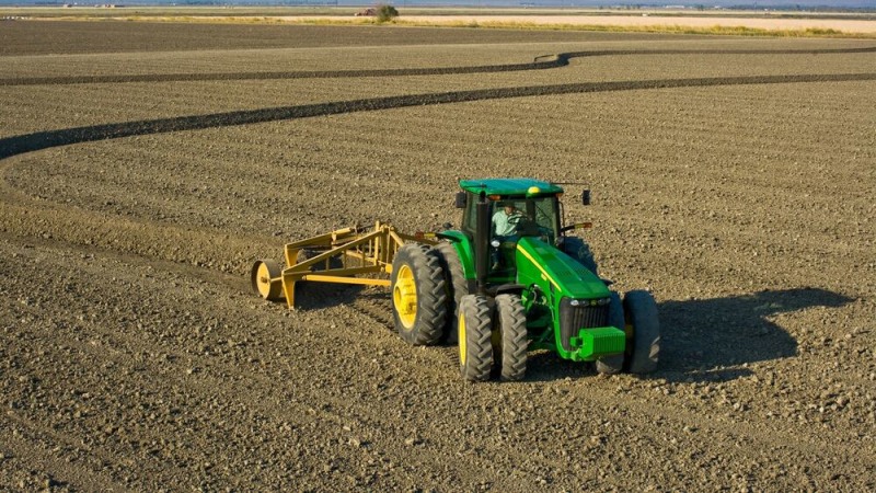 John Deere Surface Water Field and Water Management